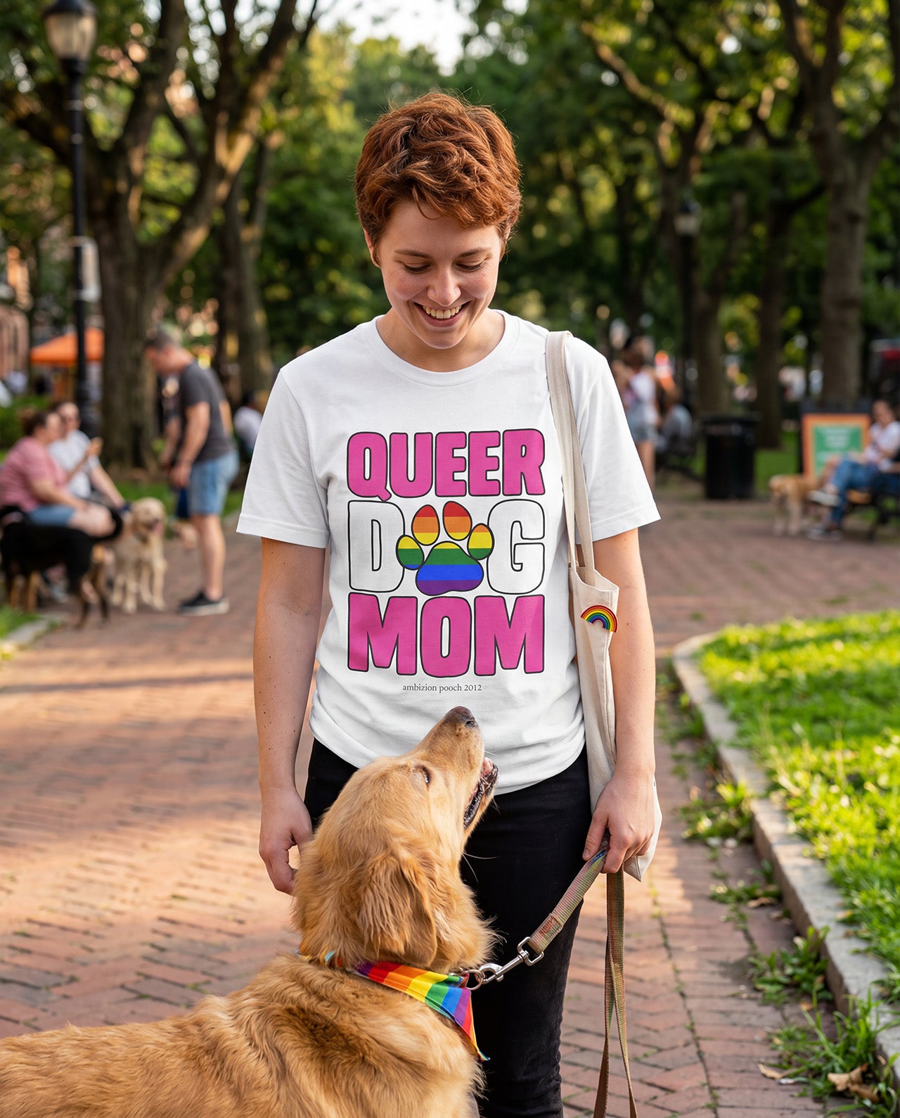 Queer Dog Mom Unisex Softstyle T-Shirt